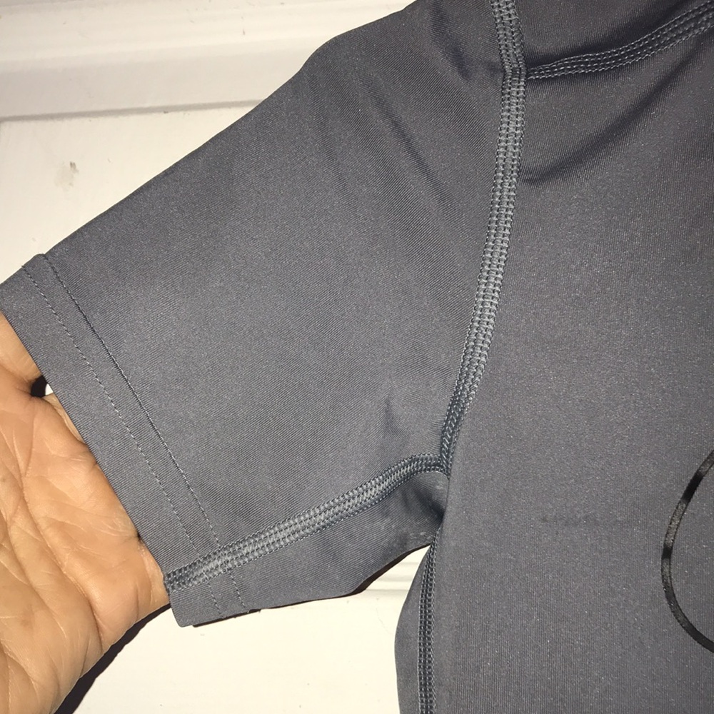 Boy’s Nike Dri-Fit Tee - Picture 3 of 5
